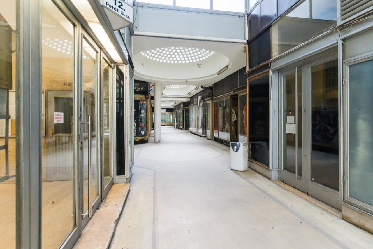 Cheerful Studio Budapest Downtown Exterior foto